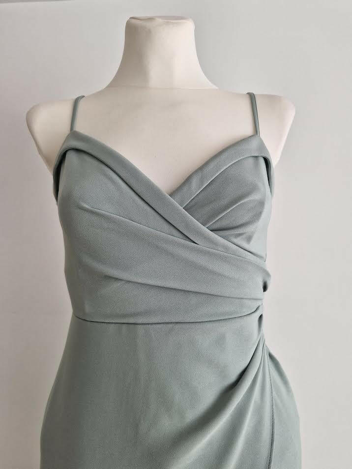 Elegant party dress with aqua green neckline