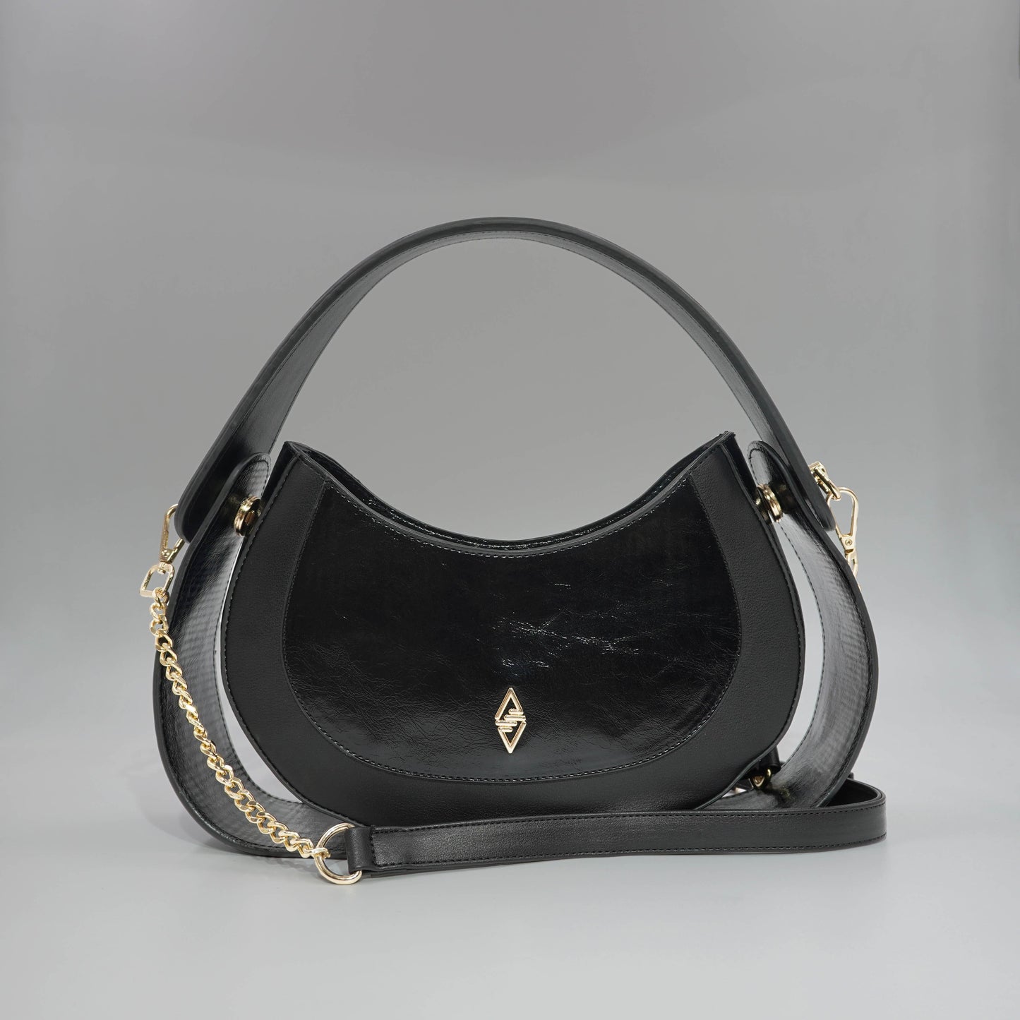 Bolso negro de piel vegana