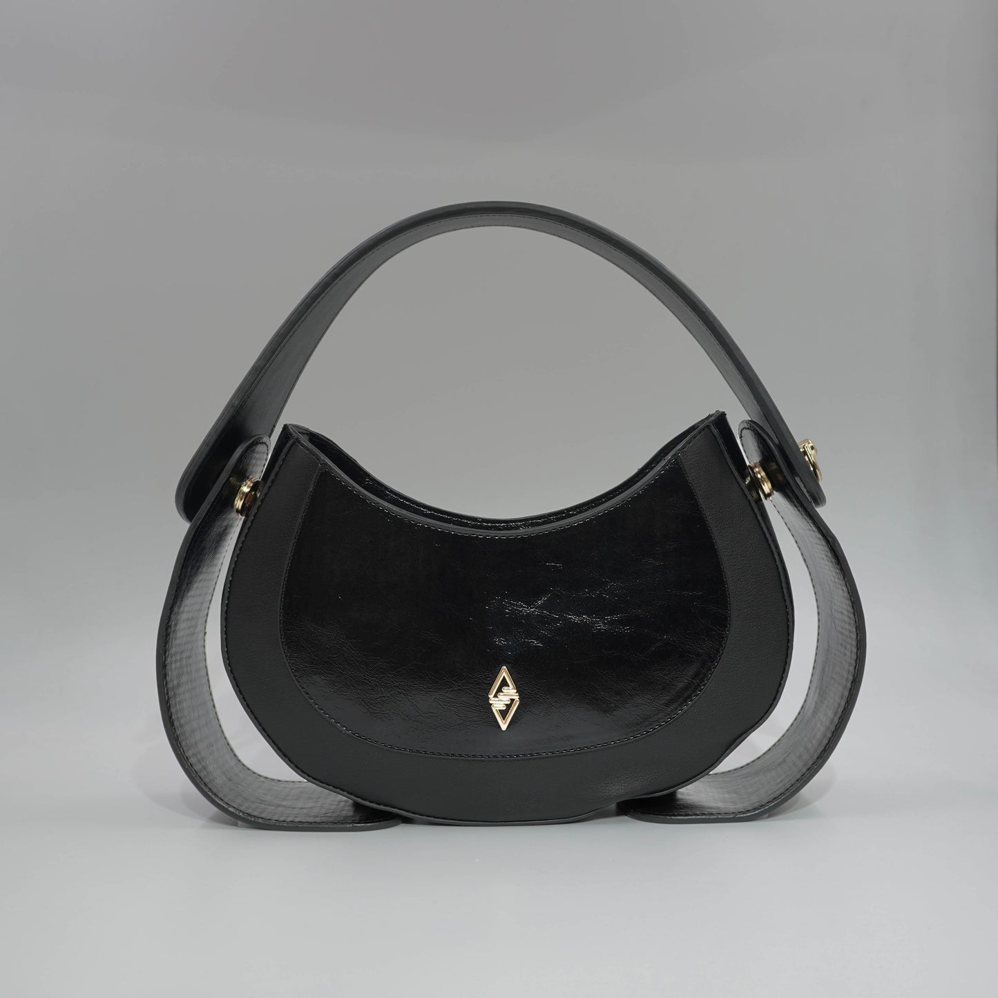 Bolso negro de piel vegana