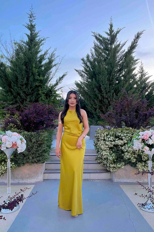 Lime-colored satin long dress with gathering